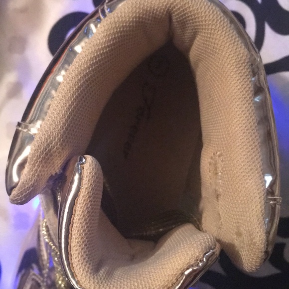 Shoes - Picture 2 of 2